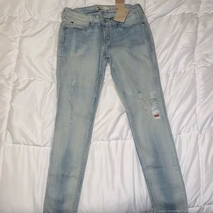 Levis jeans